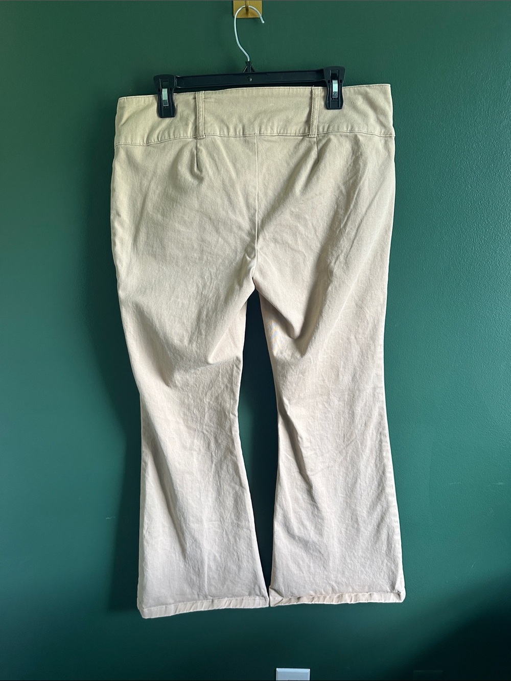 Wild Fable Low-Rise Flare Chino Pants - Size 10 - Picture 5 of 9